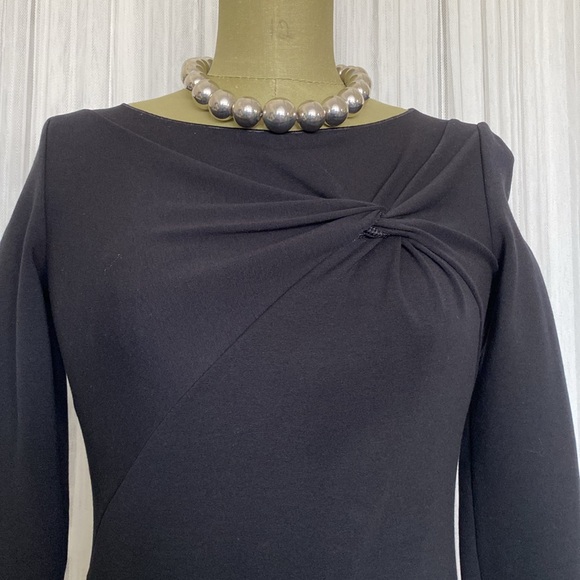 REDUCED!!!Emporio Armani, High Quality LBD Classic! Size 4 (40) - Picture 4 of 17